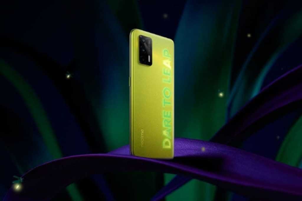 Realme Q3